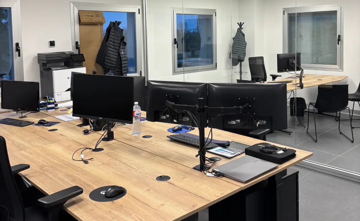 taller y oficinas mercedes benz